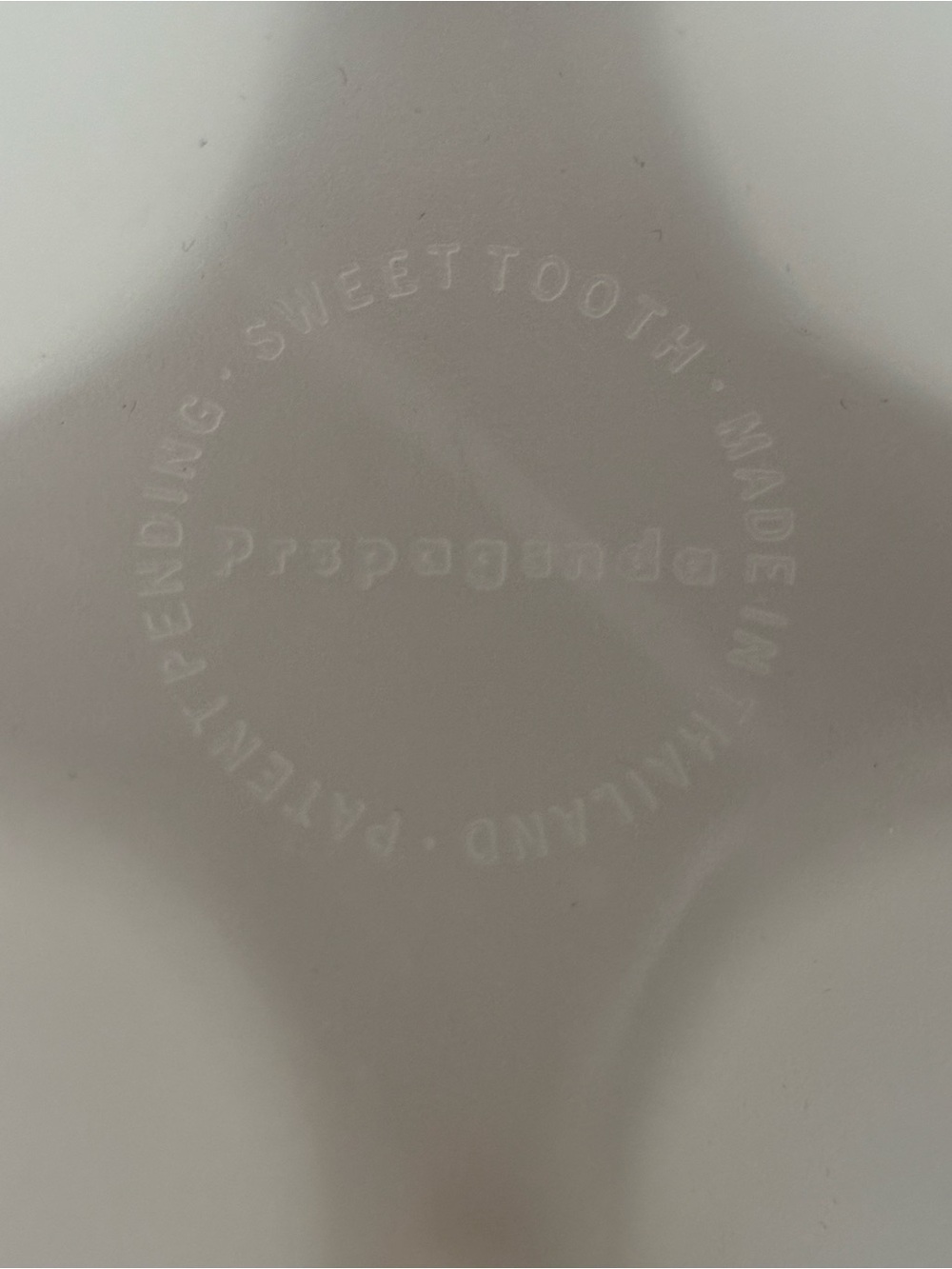Propaganda Semi Transparent Plastic Tooth Storage Container - Picture 4 of 4